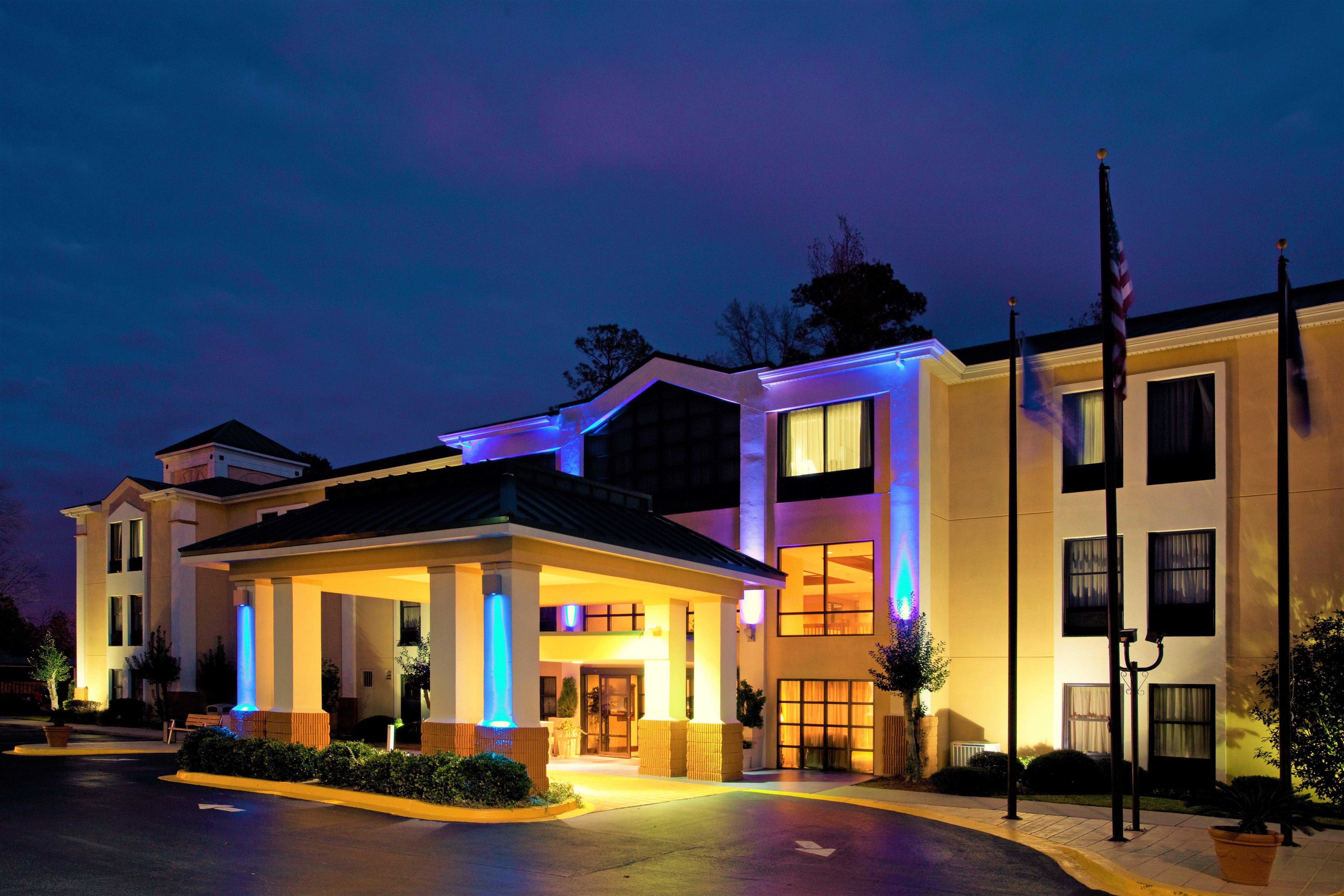 Lexington Inn And Suites Eksteriør bilde